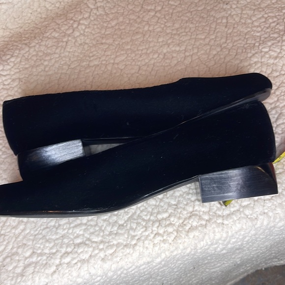 Hillary & Hanson Holly Velvet pump size 8.5 NWOT - Picture 9 of 12